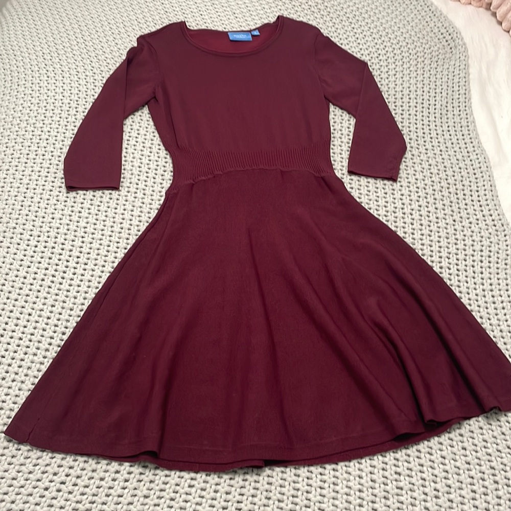 Simply Vera Sz Medium Cranberry Sweater Dress - Gorgeous Fall Dress!